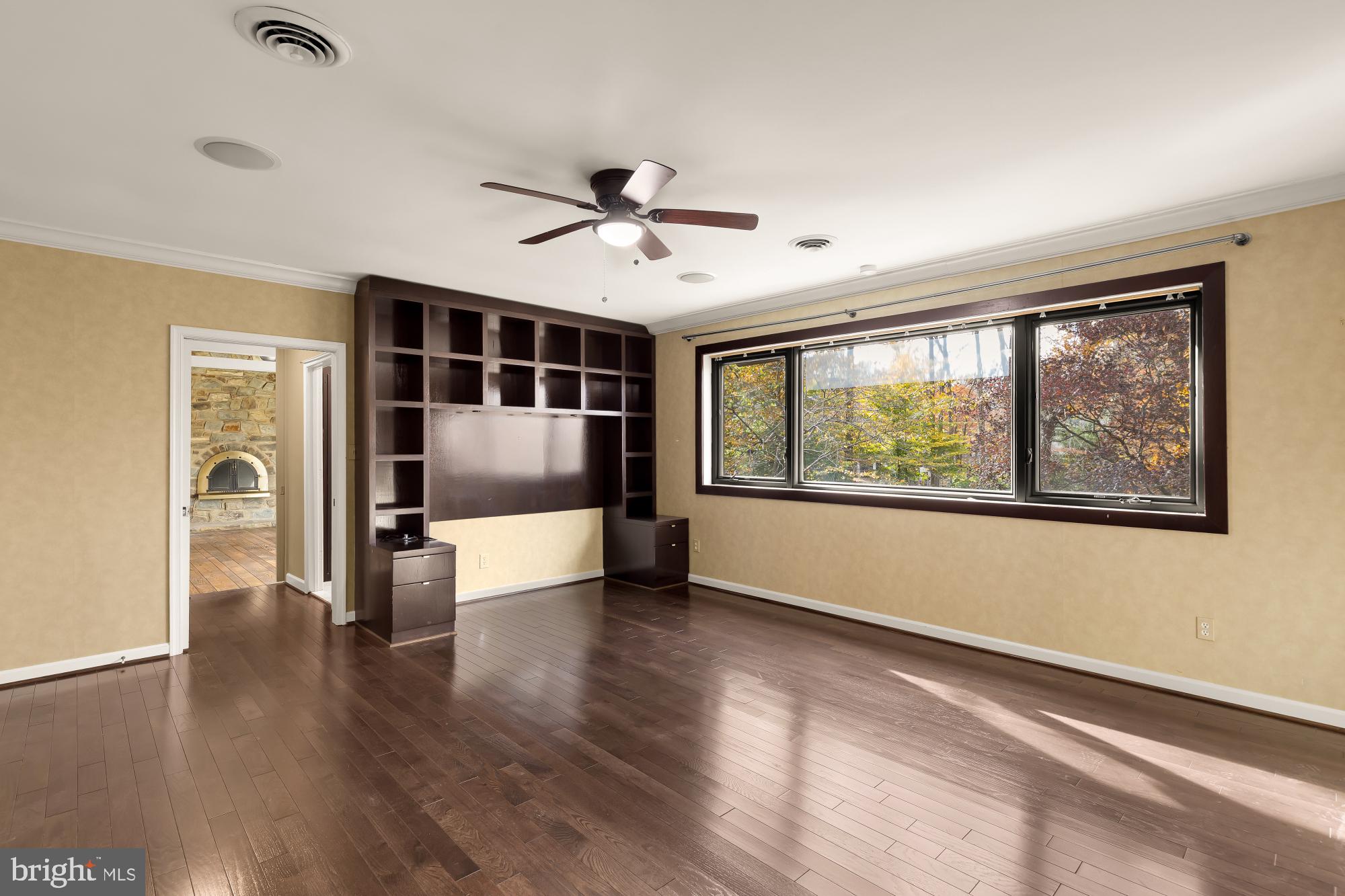 LANGLEY OAKS - Residential Lease