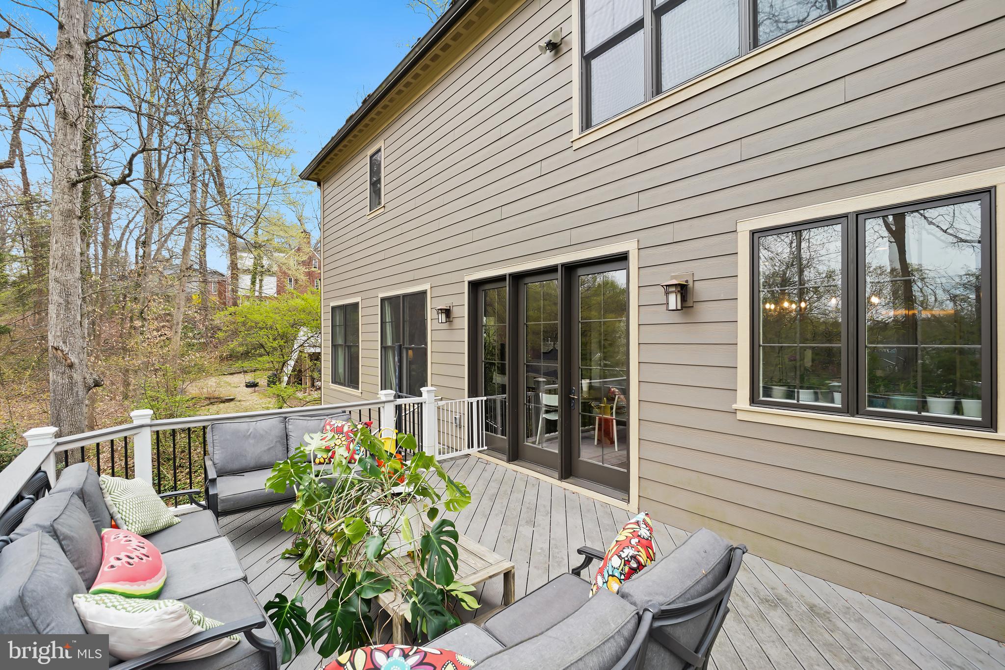 WOODHAVEN - Residential