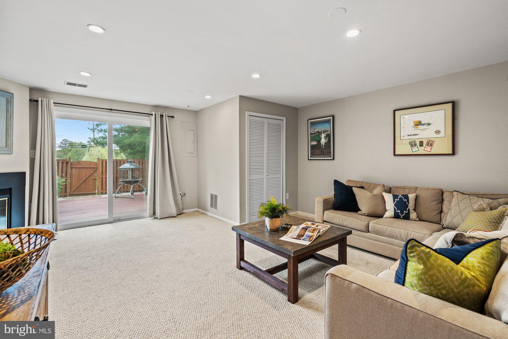 HAYFIELD VIEW - Residential