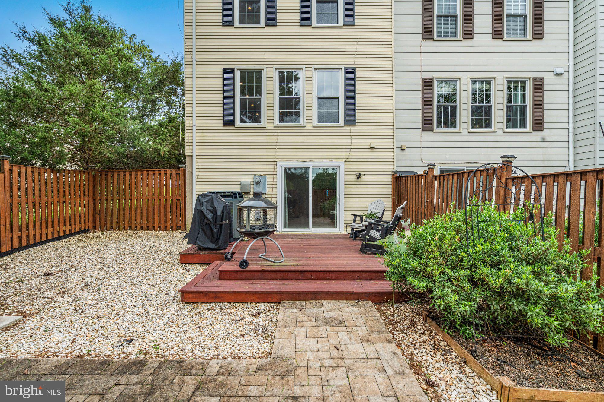 HAYFIELD VIEW - Residential