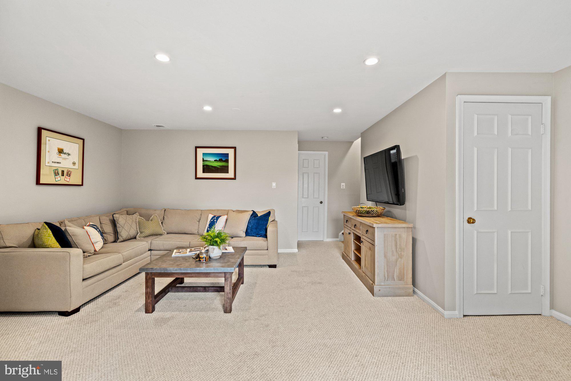 HAYFIELD VIEW - Residential