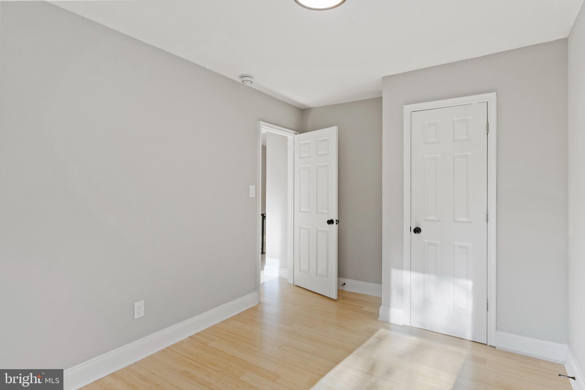 WARWICK VILLAGE - Residential