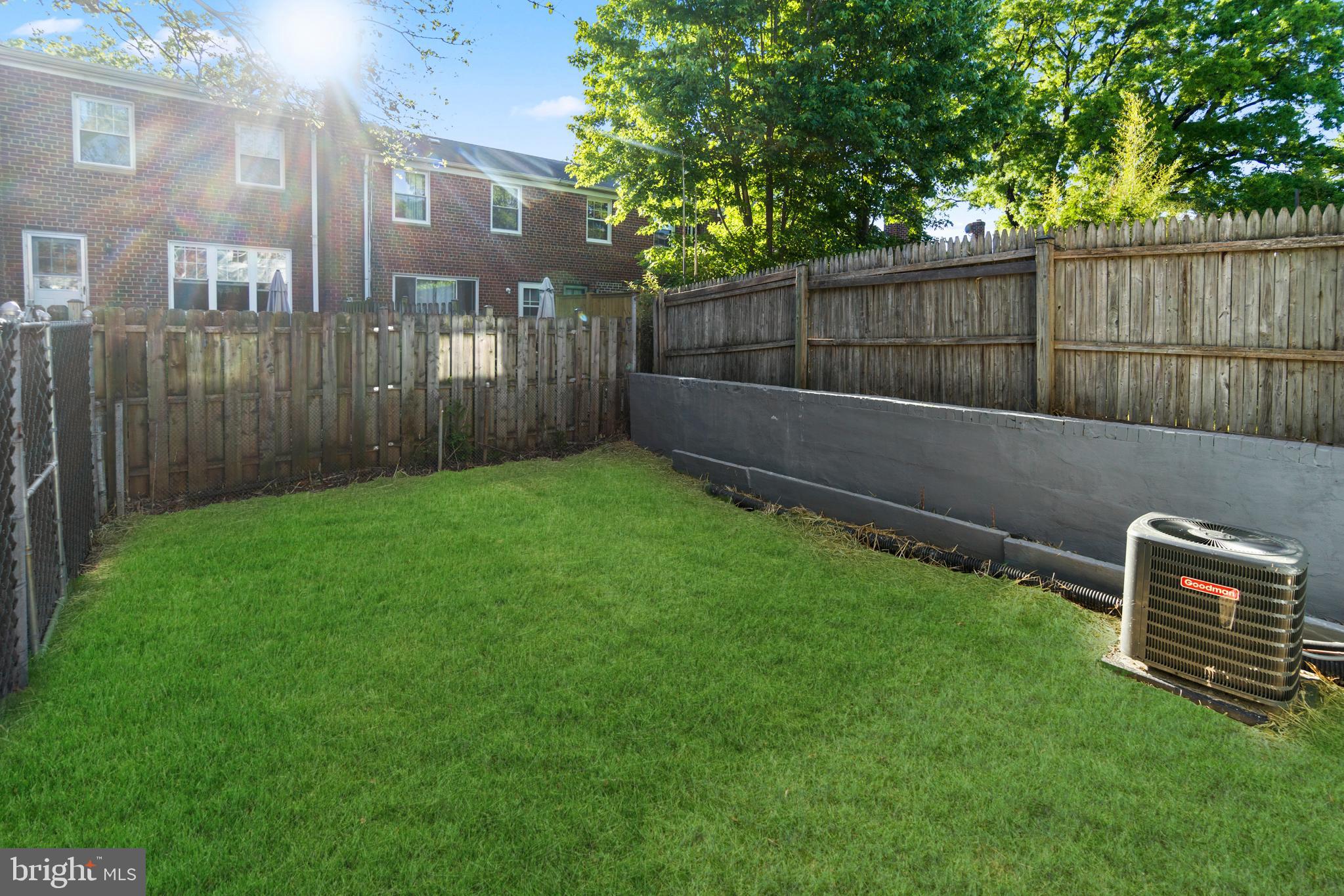 WARWICK VILLAGE - Residential