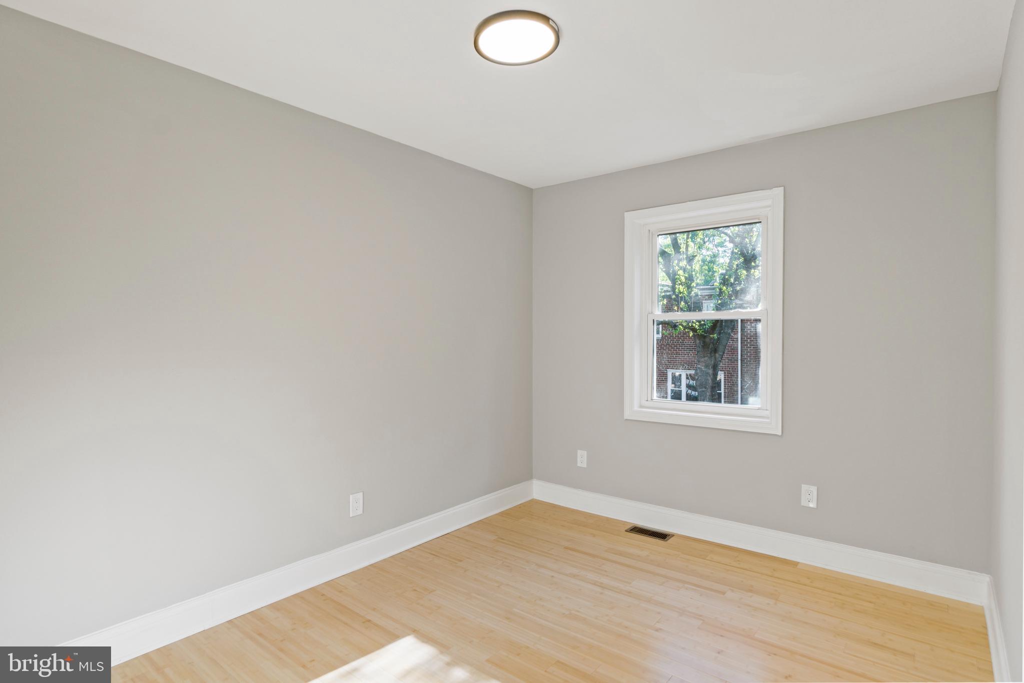 WARWICK VILLAGE - Residential