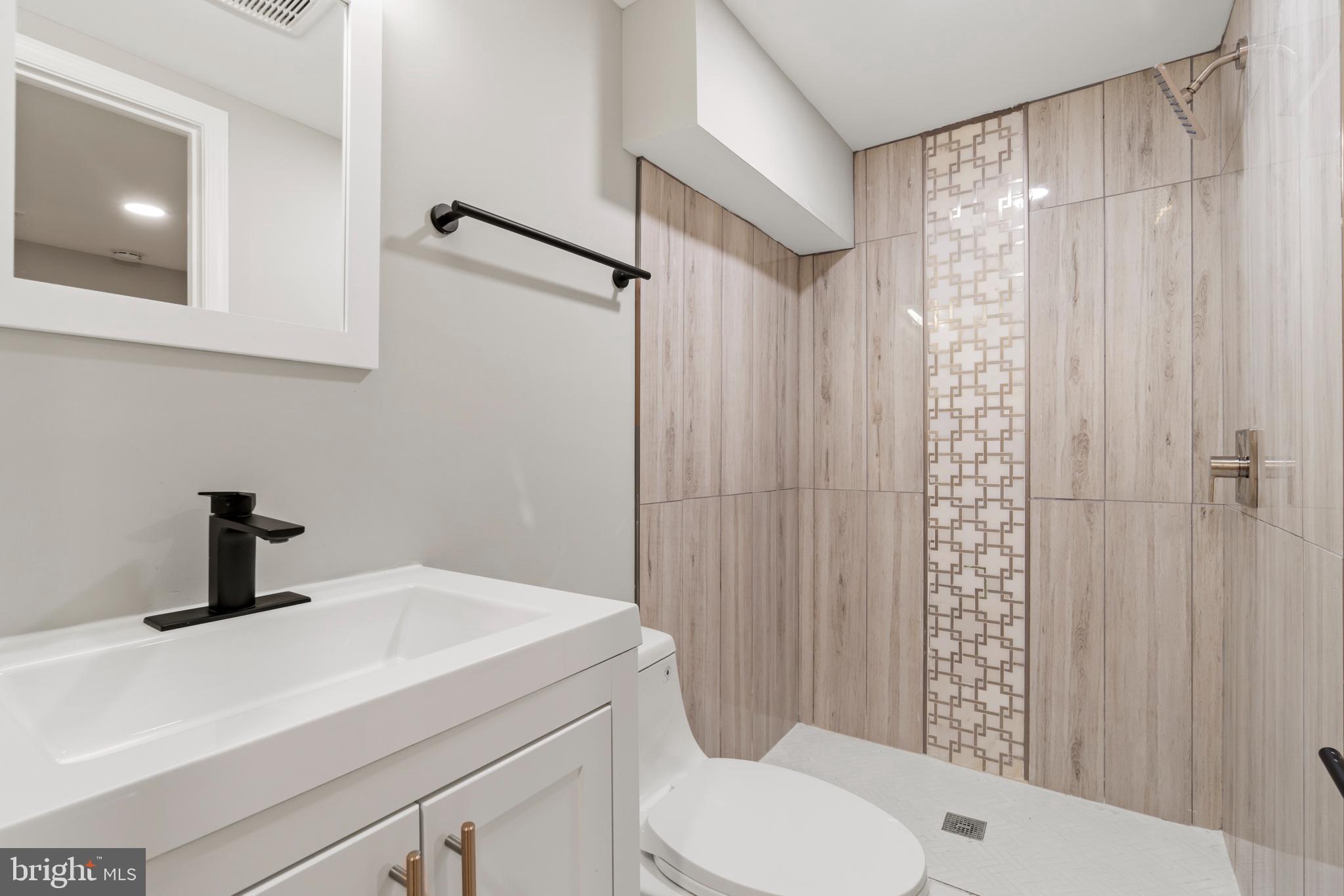 WARWICK VILLAGE - Residential