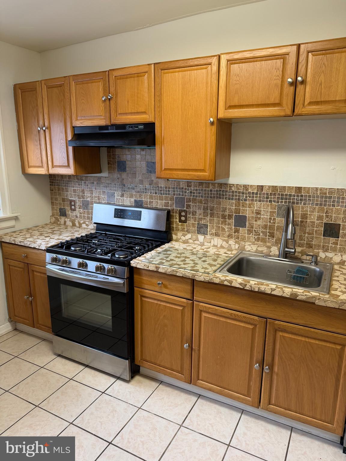 FERN ROCK - Residential