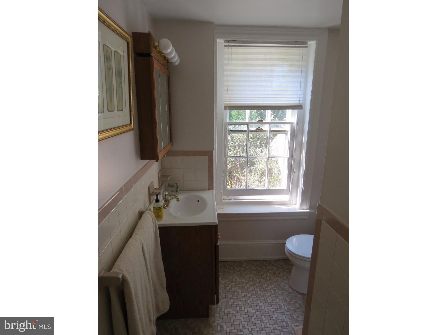CHESTNUT HILL - Residential Lease
