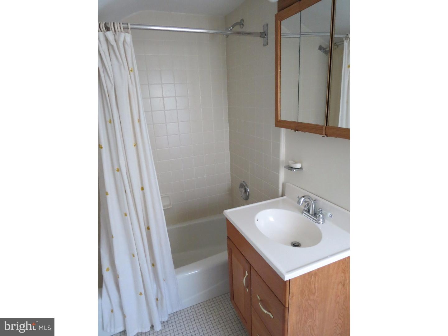 CHESTNUT HILL - Residential Lease