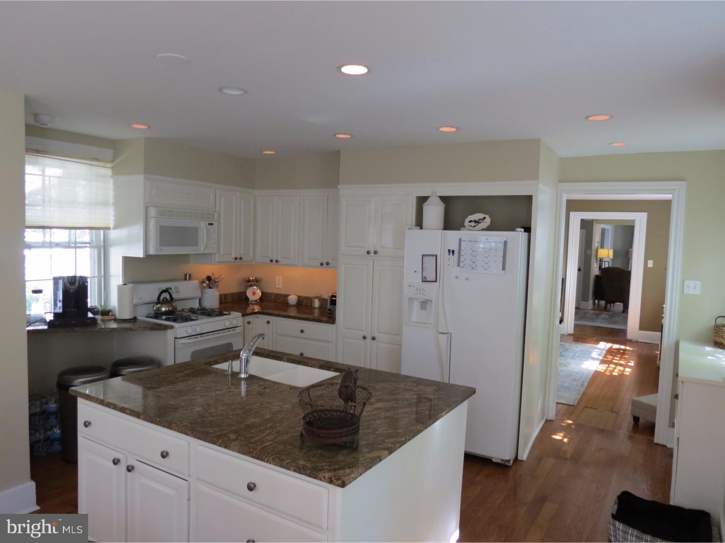 CHESTNUT HILL - Residential Lease