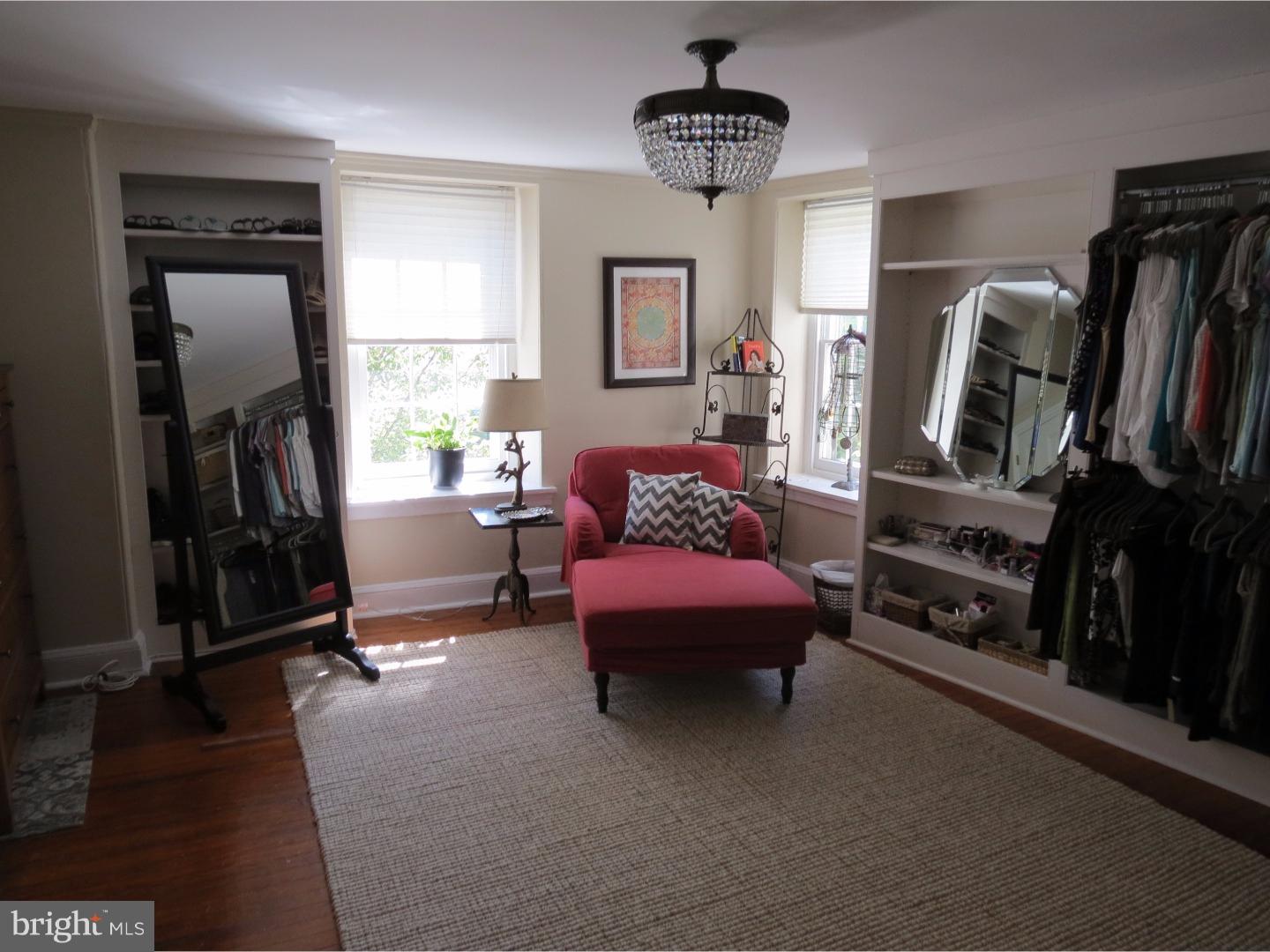 CHESTNUT HILL - Residential Lease