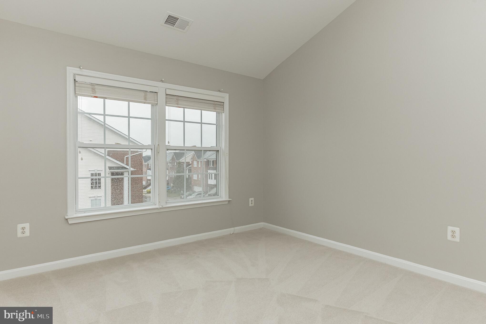 POTOMAC STATION - Residential