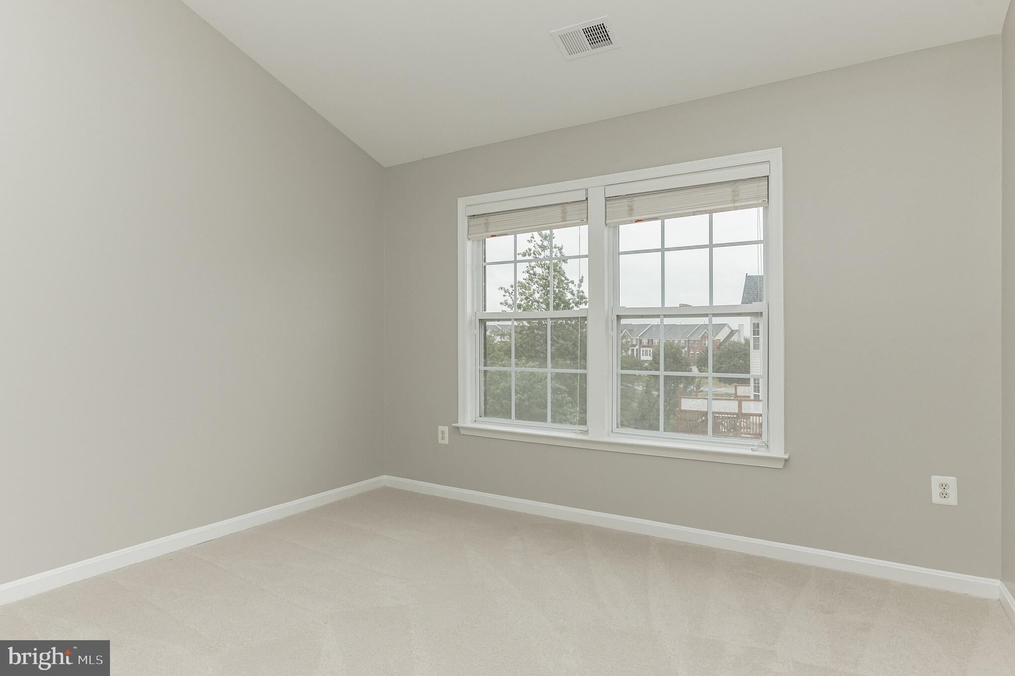 POTOMAC STATION - Residential