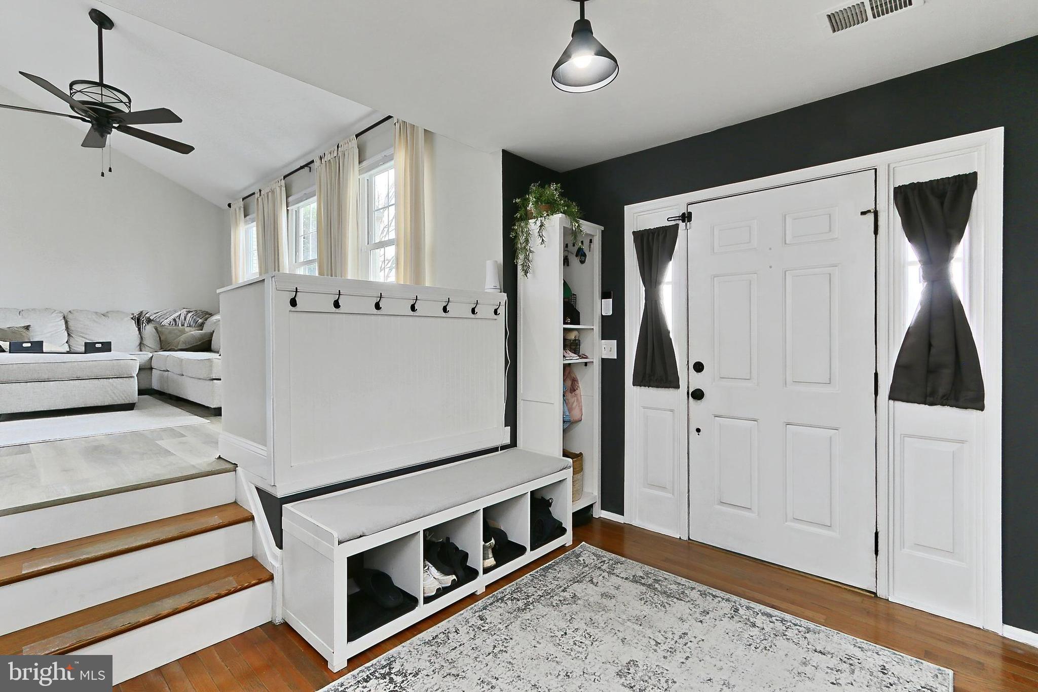 COUNTRYSIDE - Residential