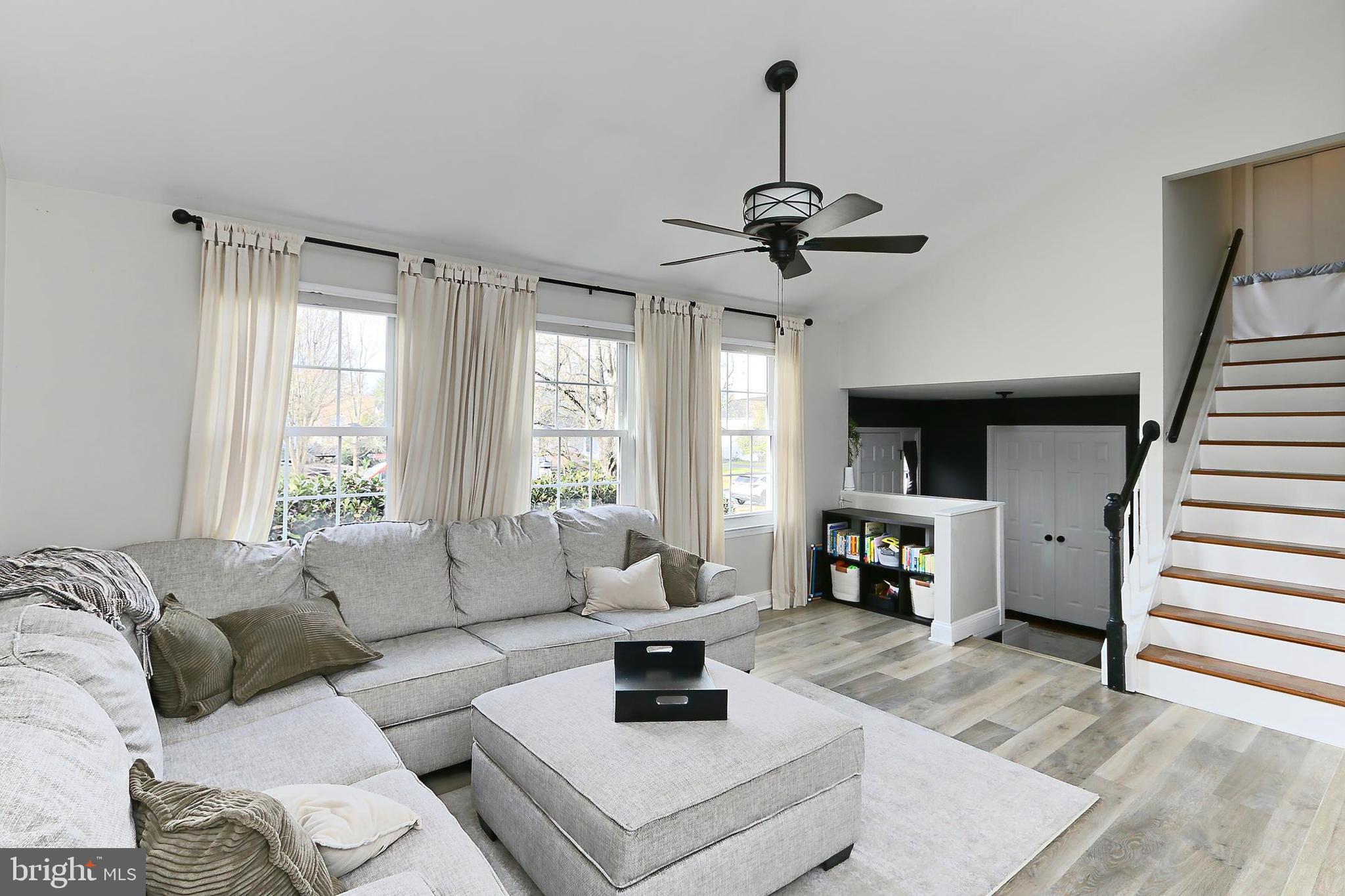 COUNTRYSIDE - Residential