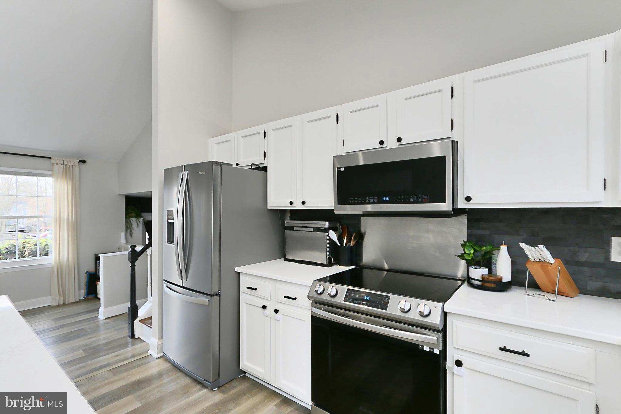 COUNTRYSIDE - Residential