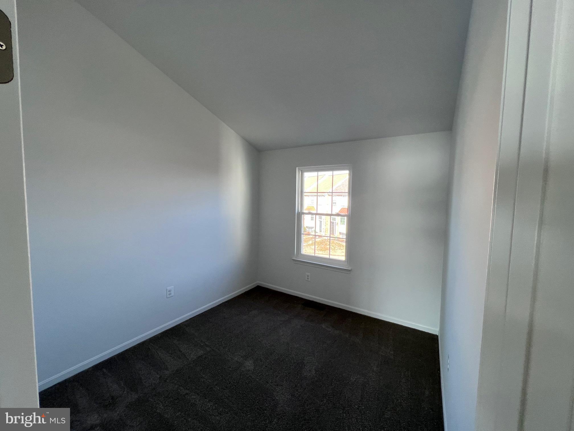 STONEY BEACH - Residential