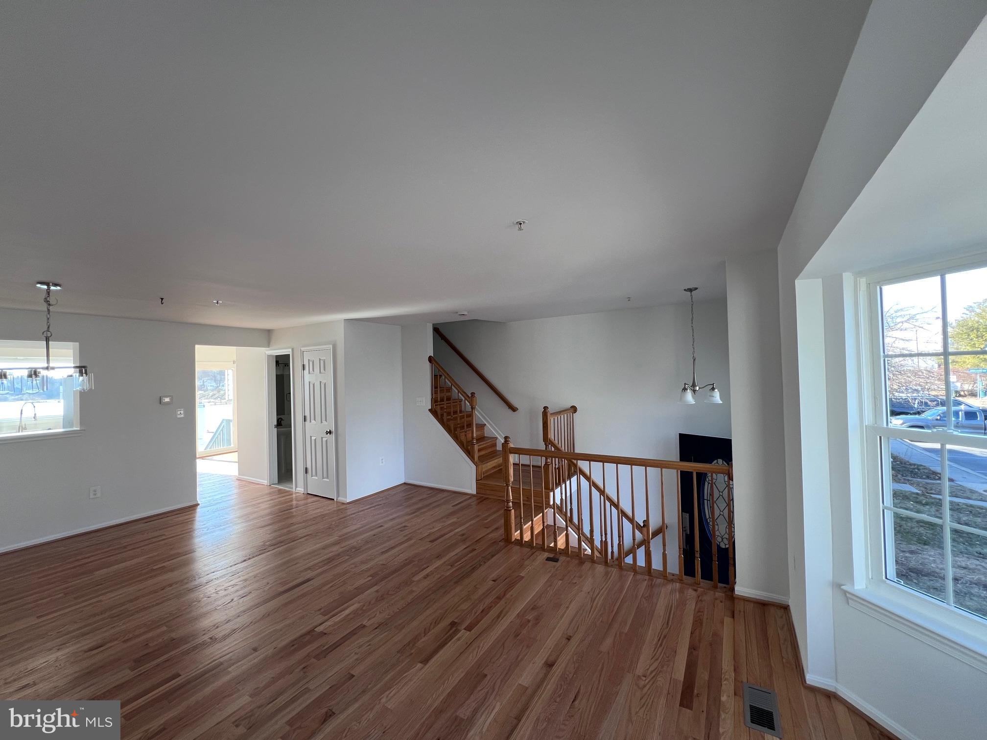 STONEY BEACH - Residential