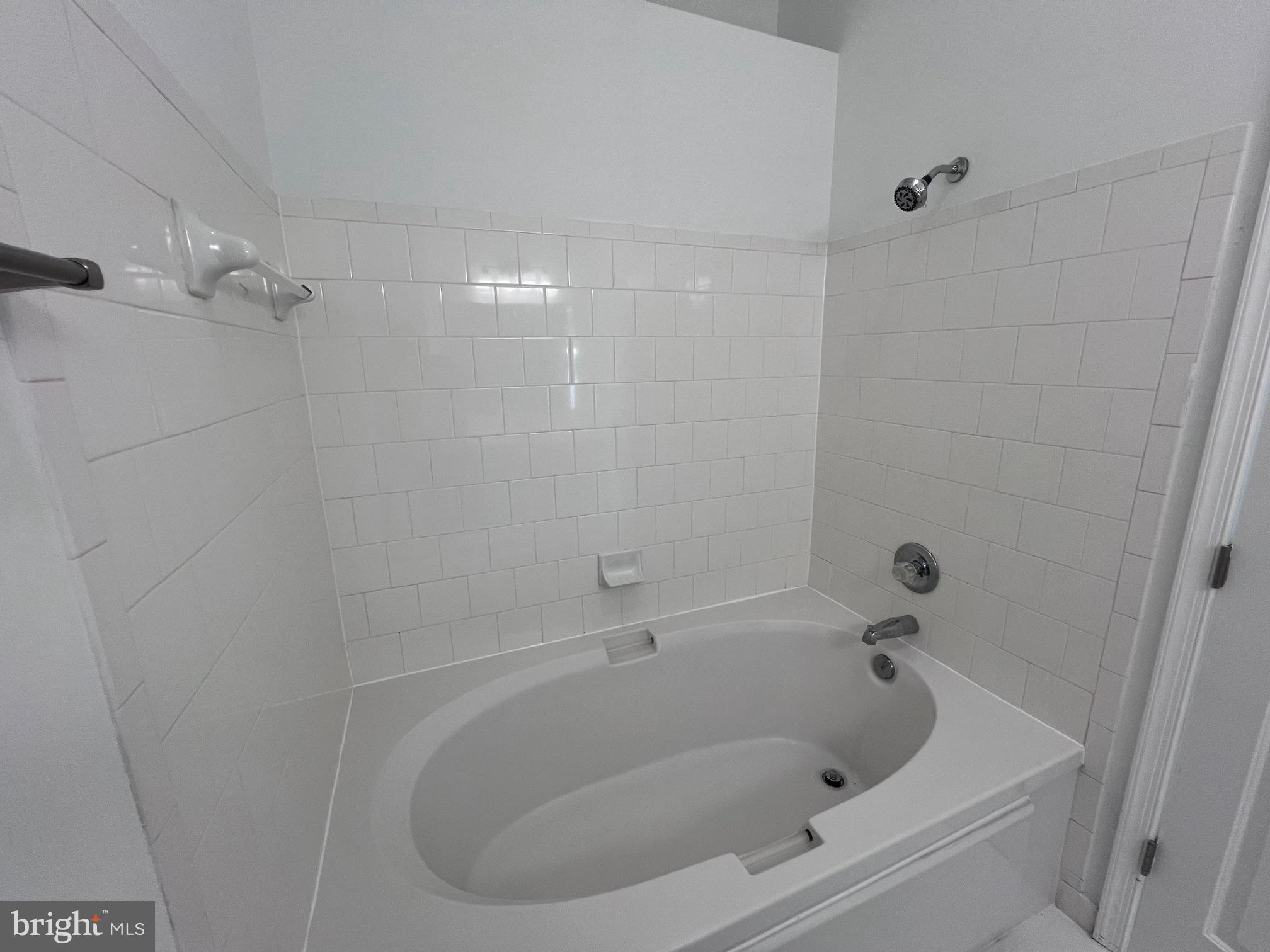 STONEY BEACH - Residential