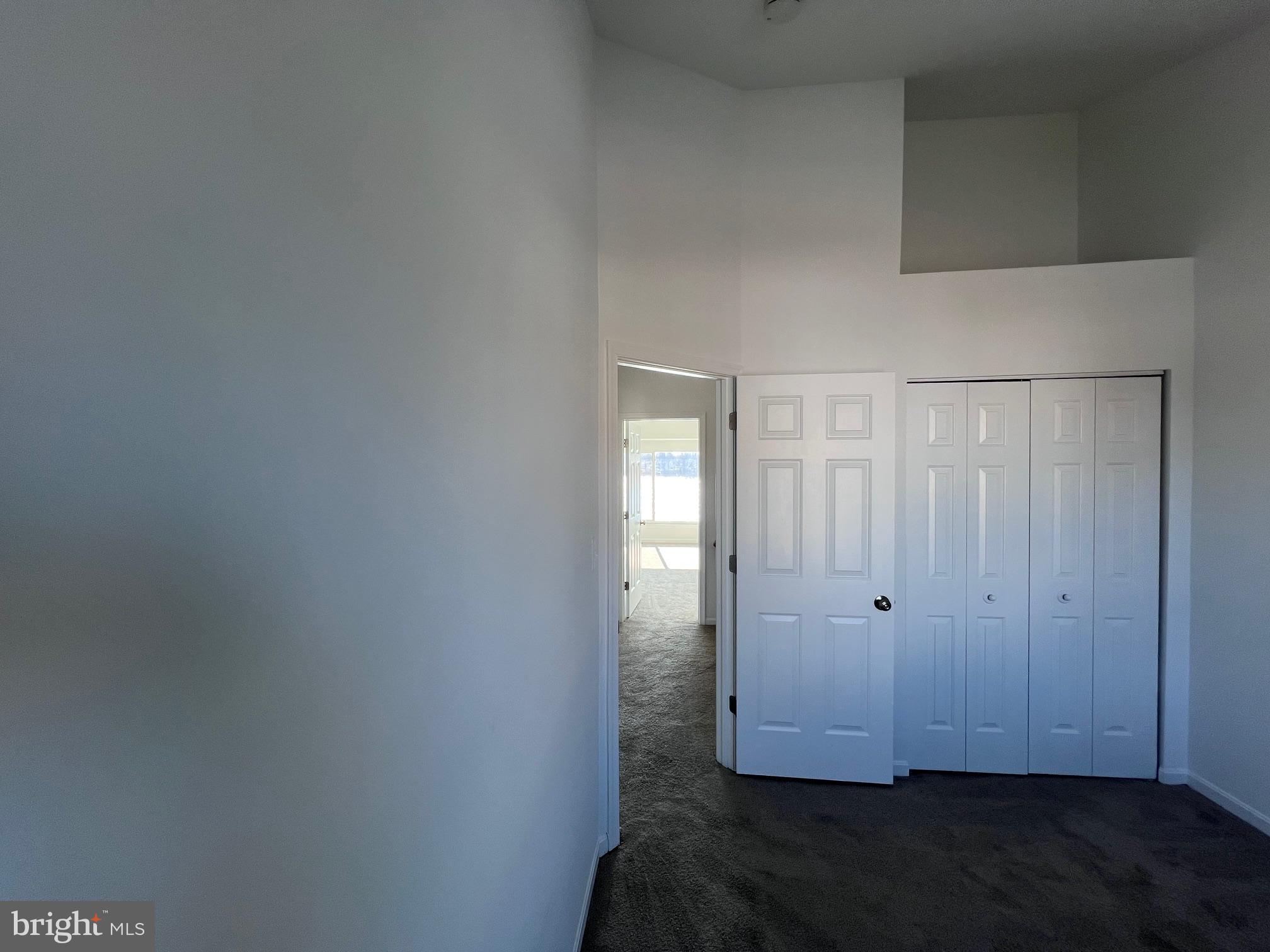 STONEY BEACH - Residential