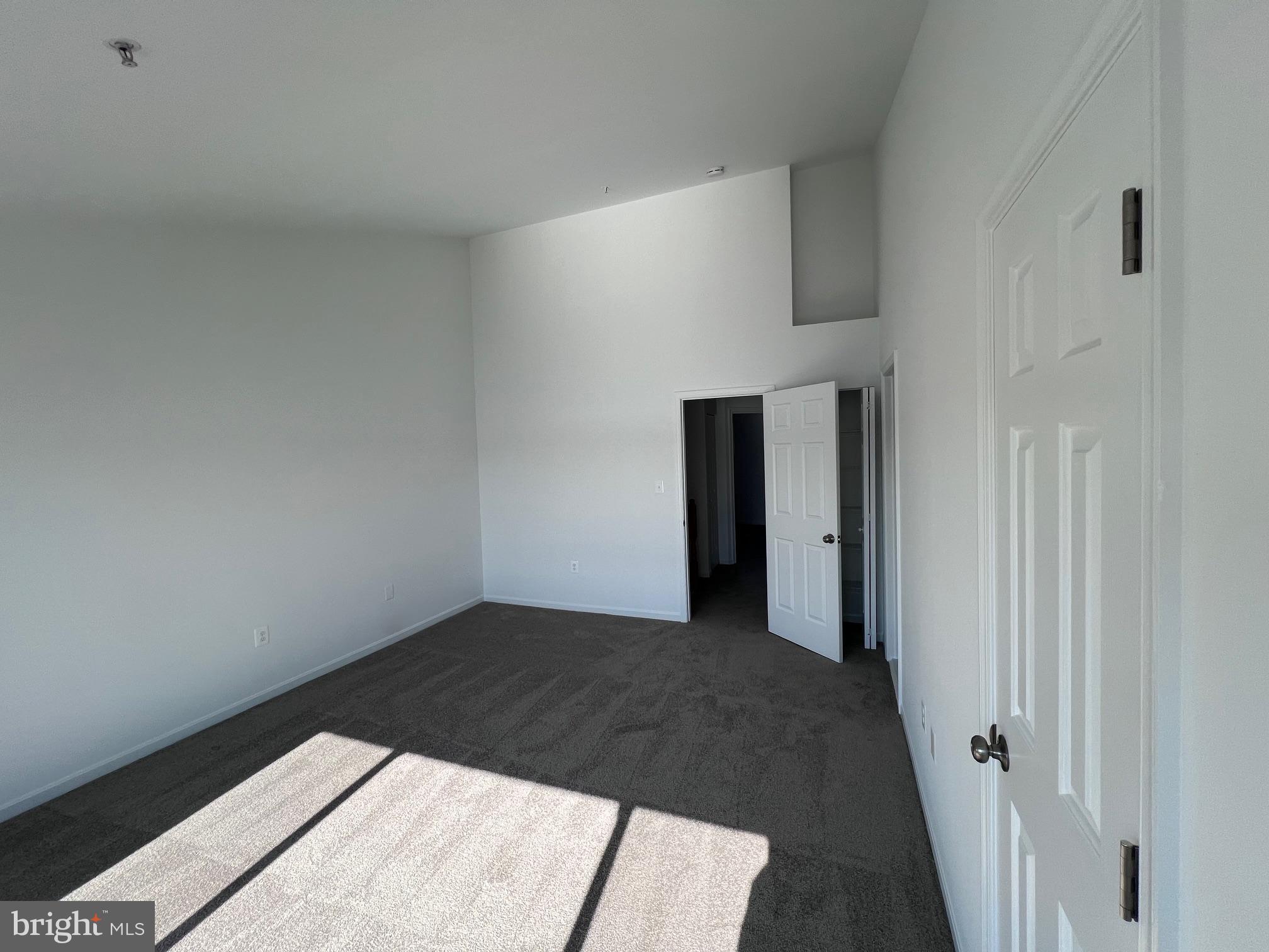 STONEY BEACH - Residential