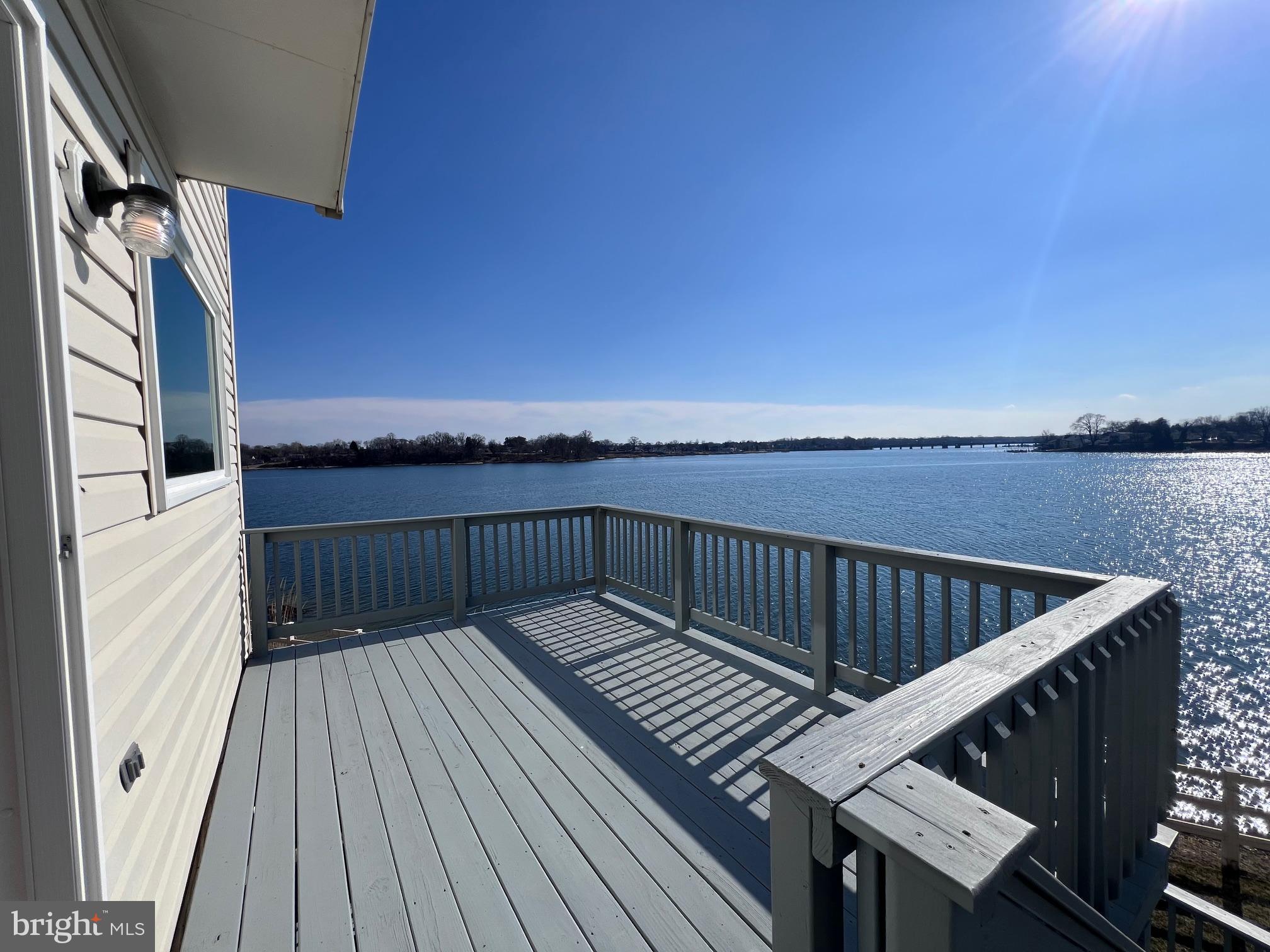 STONEY BEACH - Residential