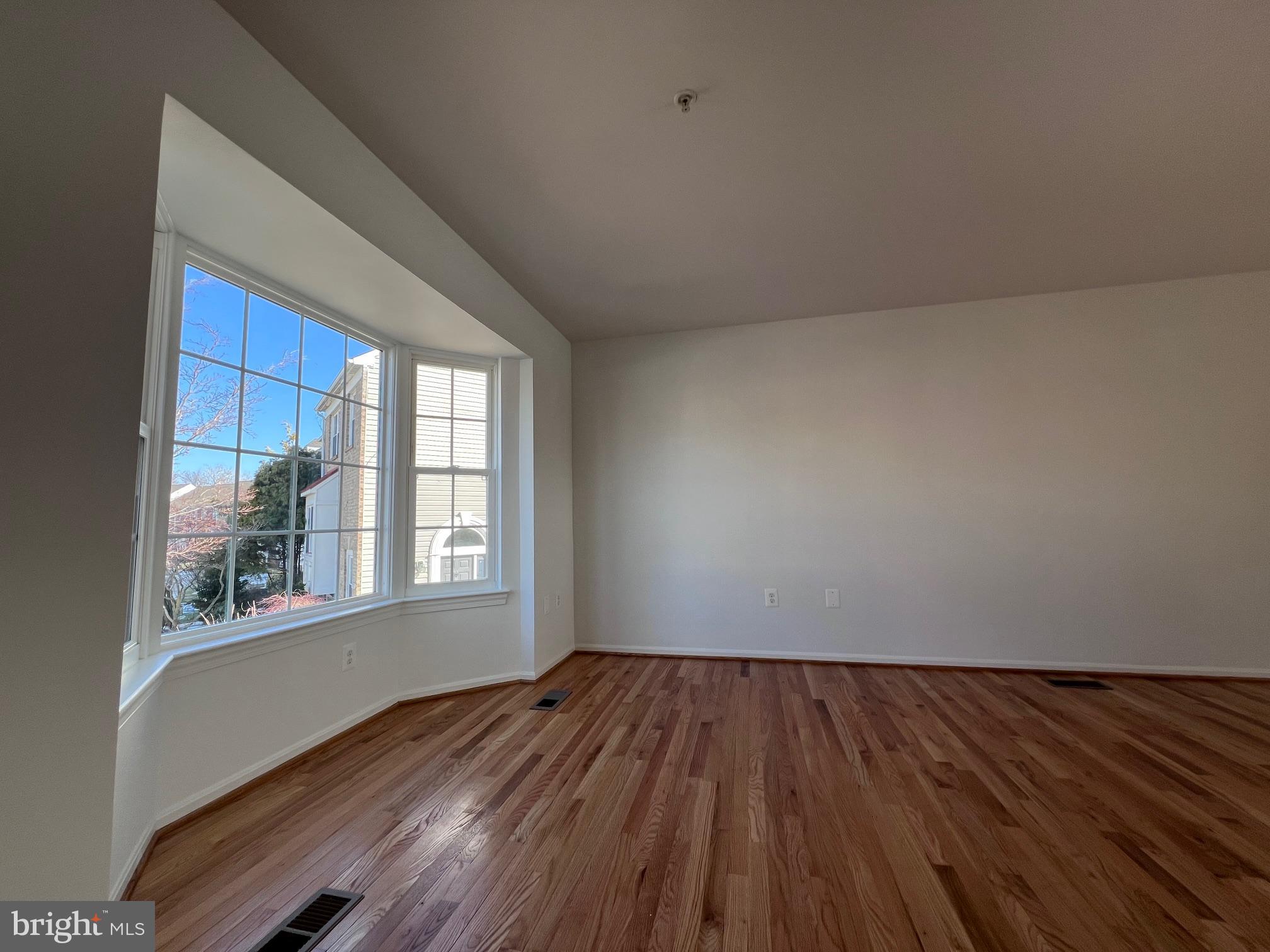 STONEY BEACH - Residential