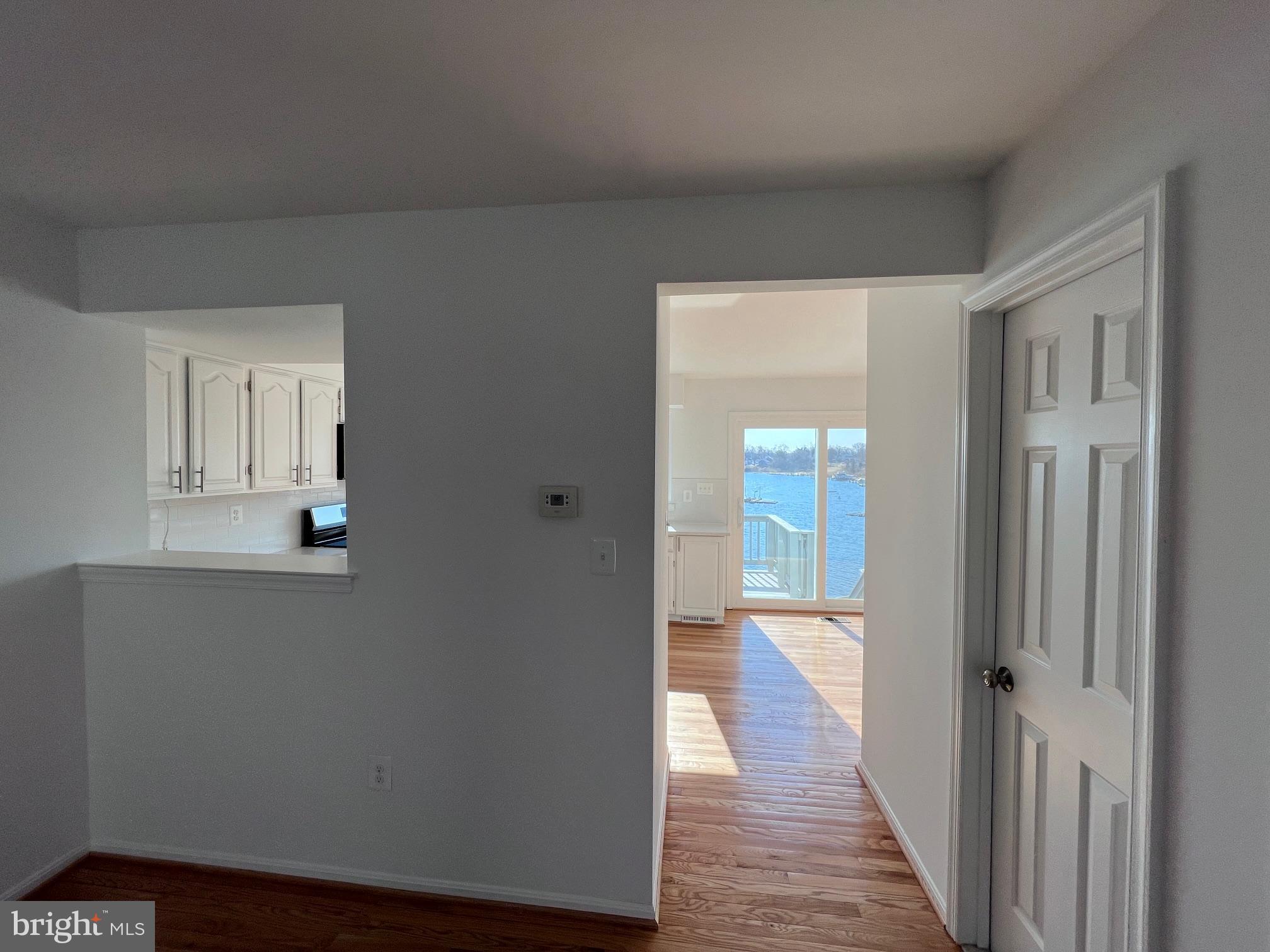 STONEY BEACH - Residential