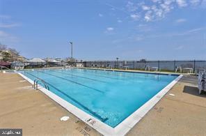 STONEY BEACH - Residential