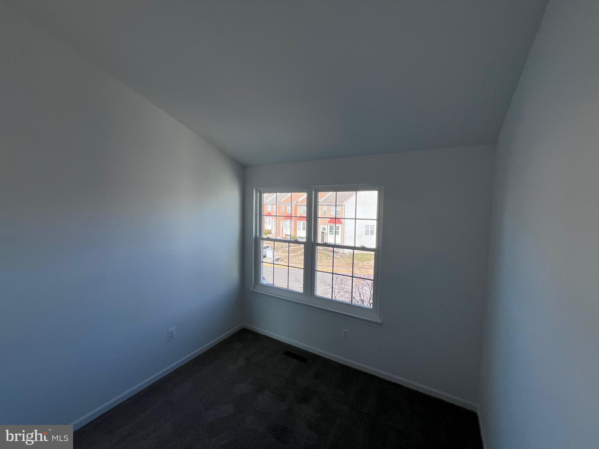 STONEY BEACH - Residential