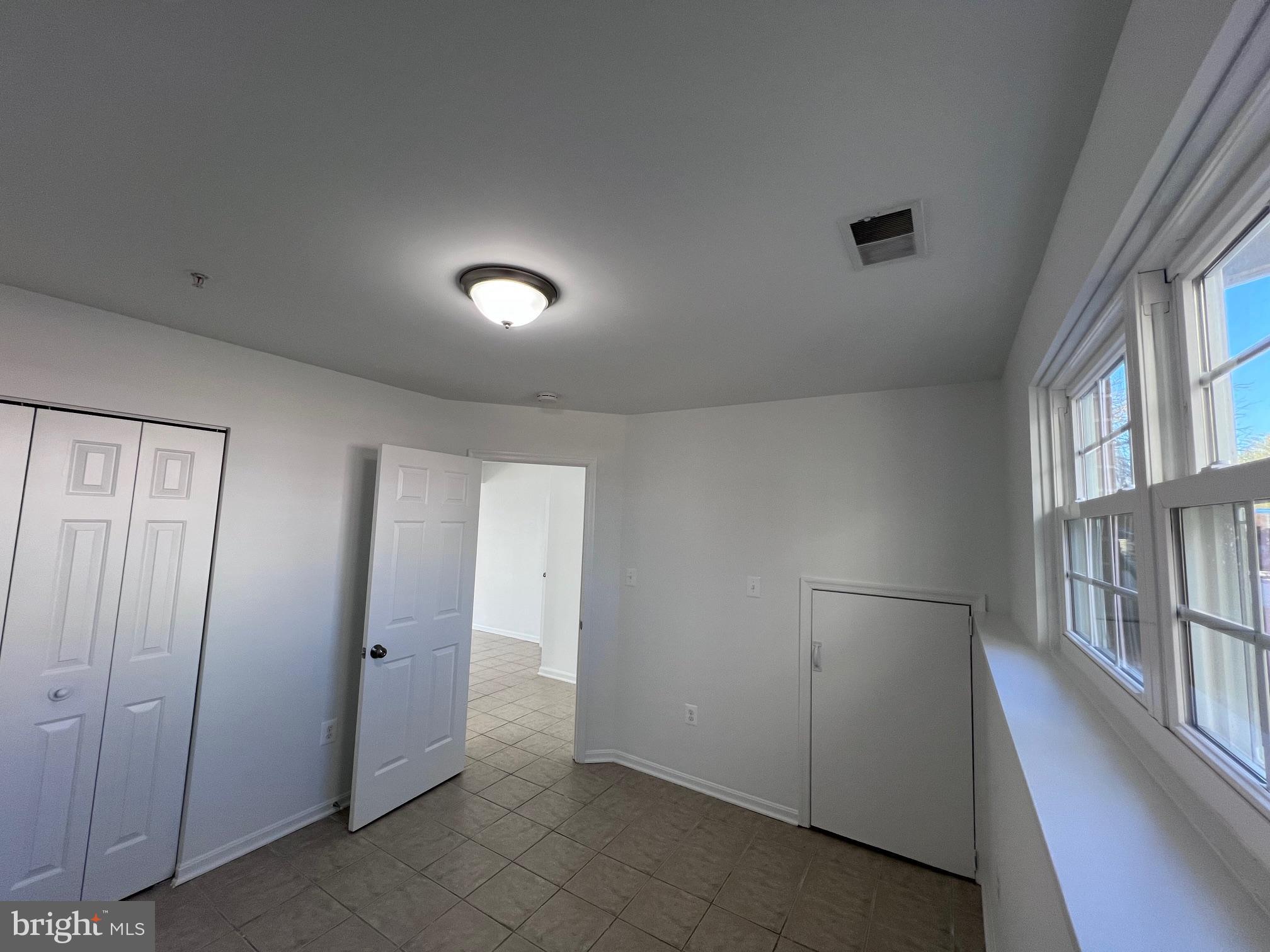 STONEY BEACH - Residential