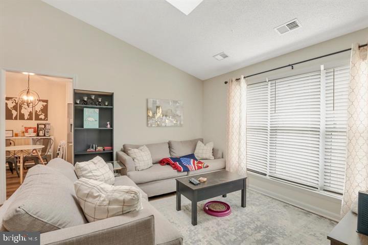 FOX CHASE/EXETER - Residential Lease