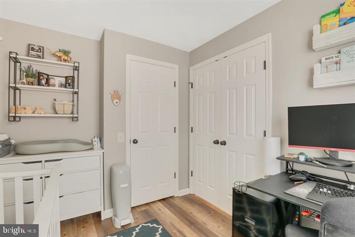 FOX CHASE/EXETER - Residential Lease