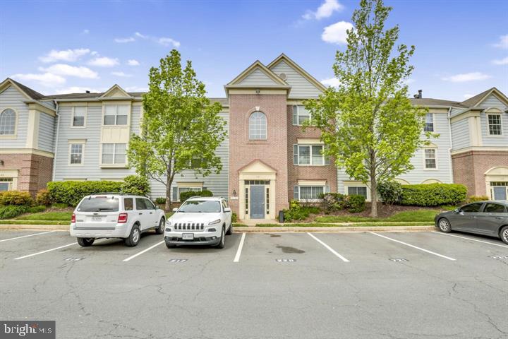 FOX CHASE/EXETER - Residential Lease