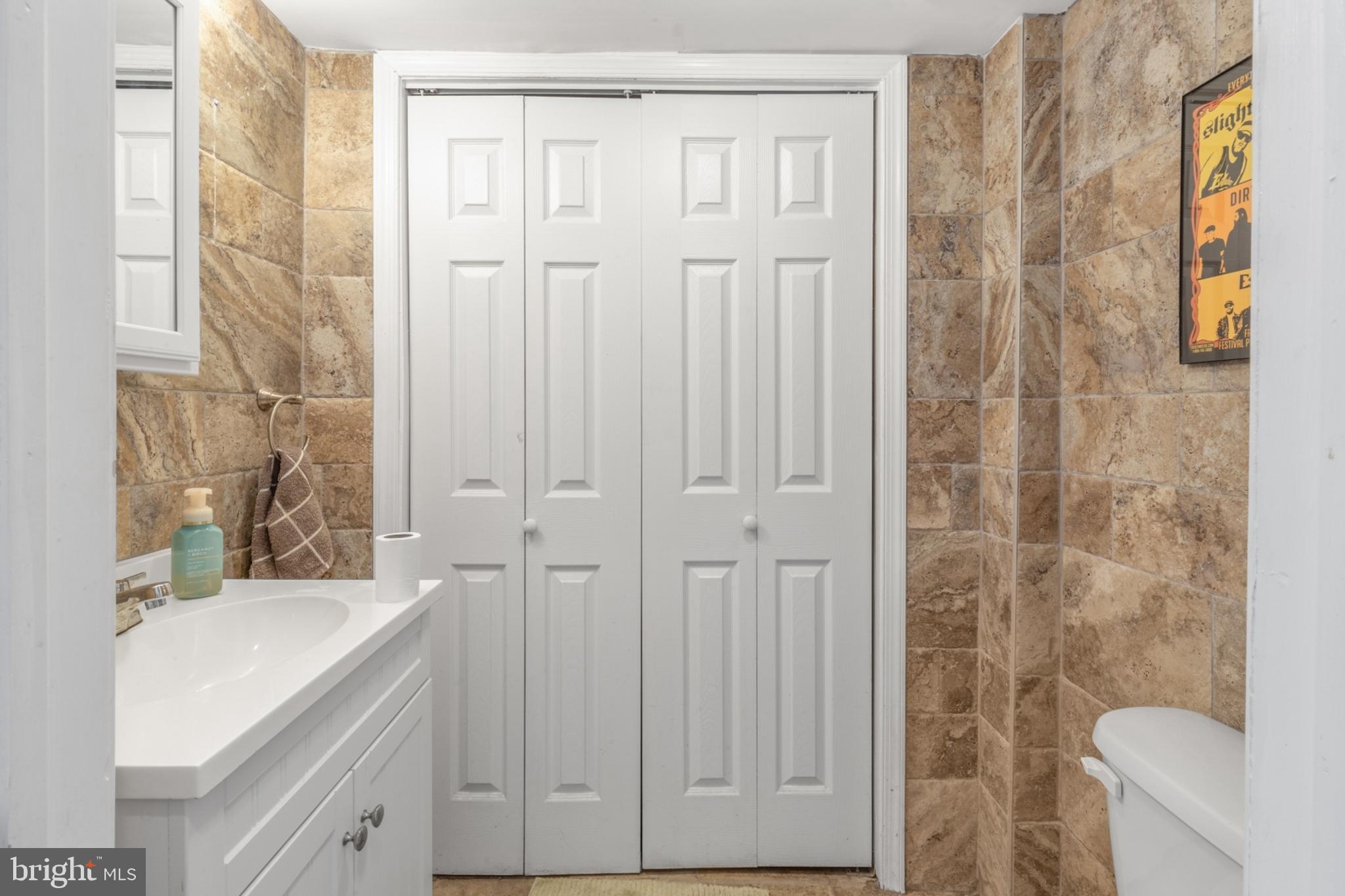 FISHTOWN - Residential Lease