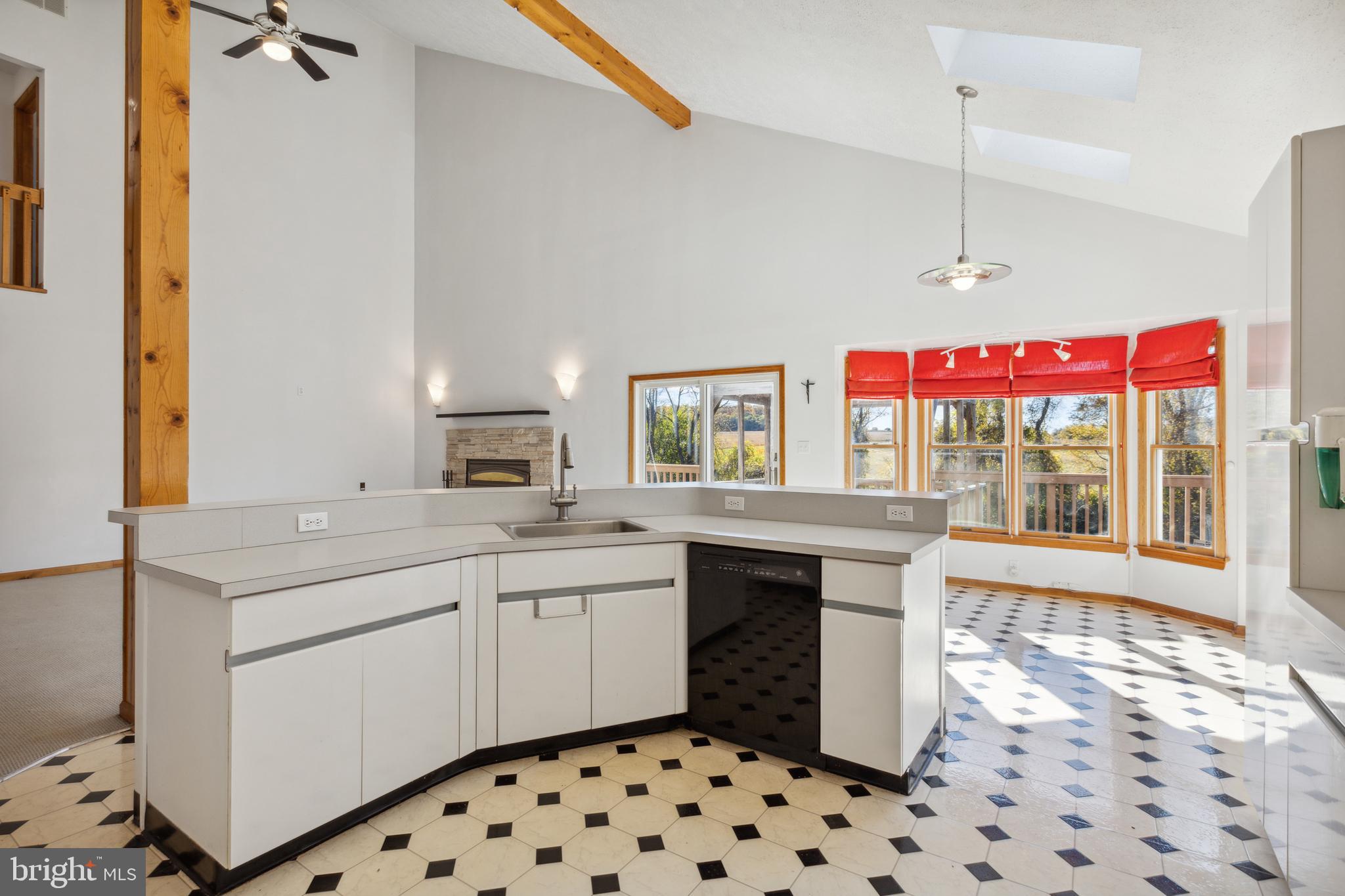 COVENTRY MEADOWS - Residential