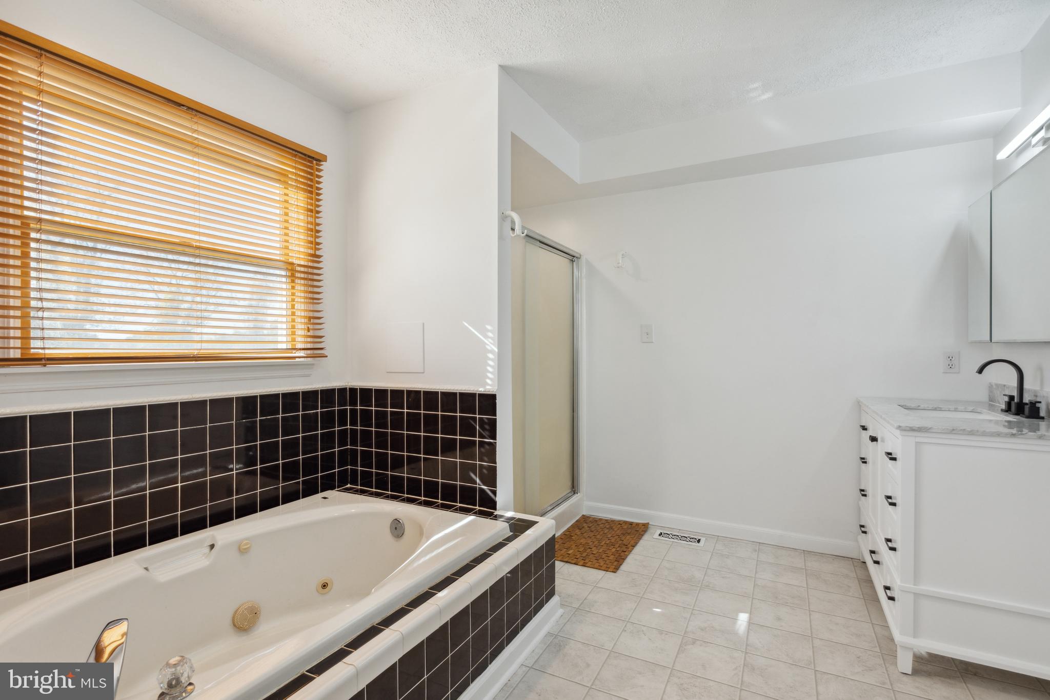 COVENTRY MEADOWS - Residential