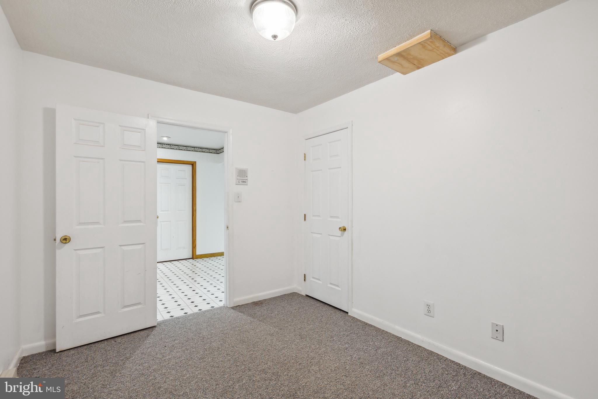 COVENTRY MEADOWS - Residential