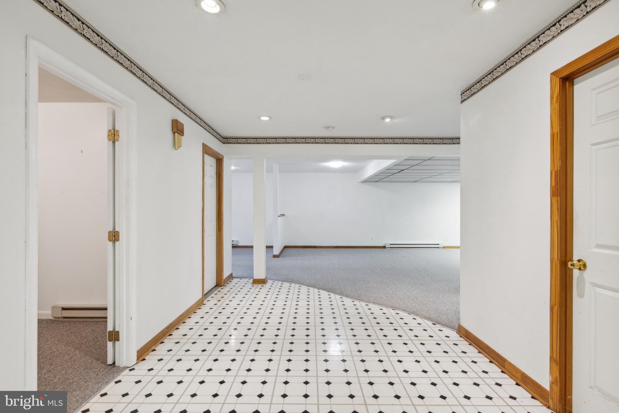 COVENTRY MEADOWS - Residential