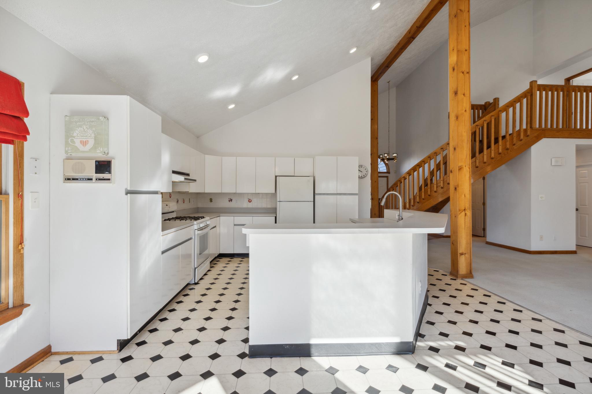 COVENTRY MEADOWS - Residential