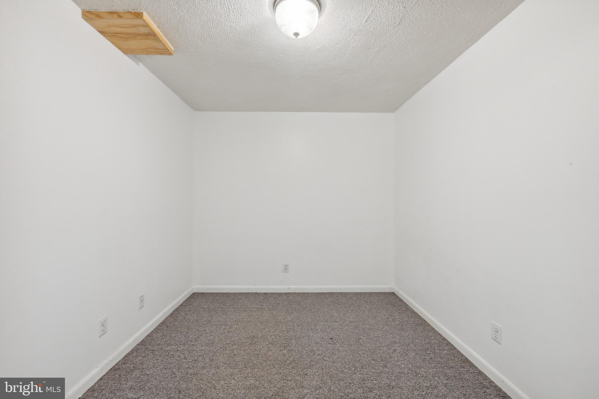 COVENTRY MEADOWS - Residential