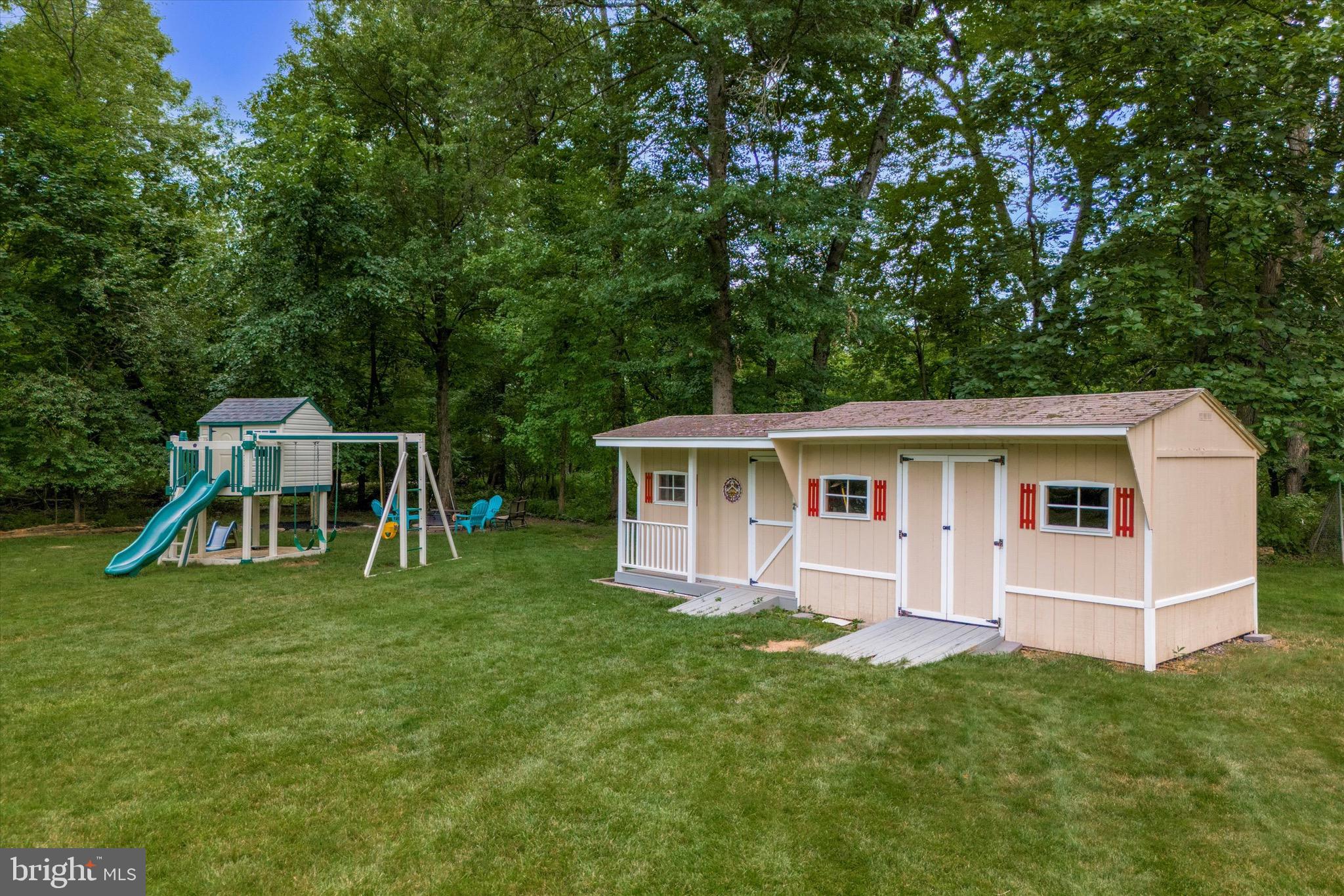 PELHAM GREEN - Residential