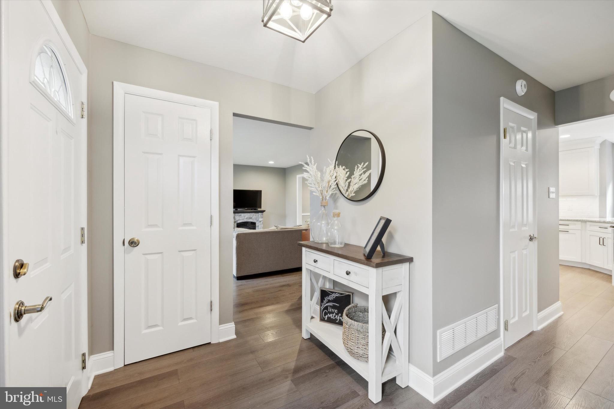 PELHAM GREEN - Residential