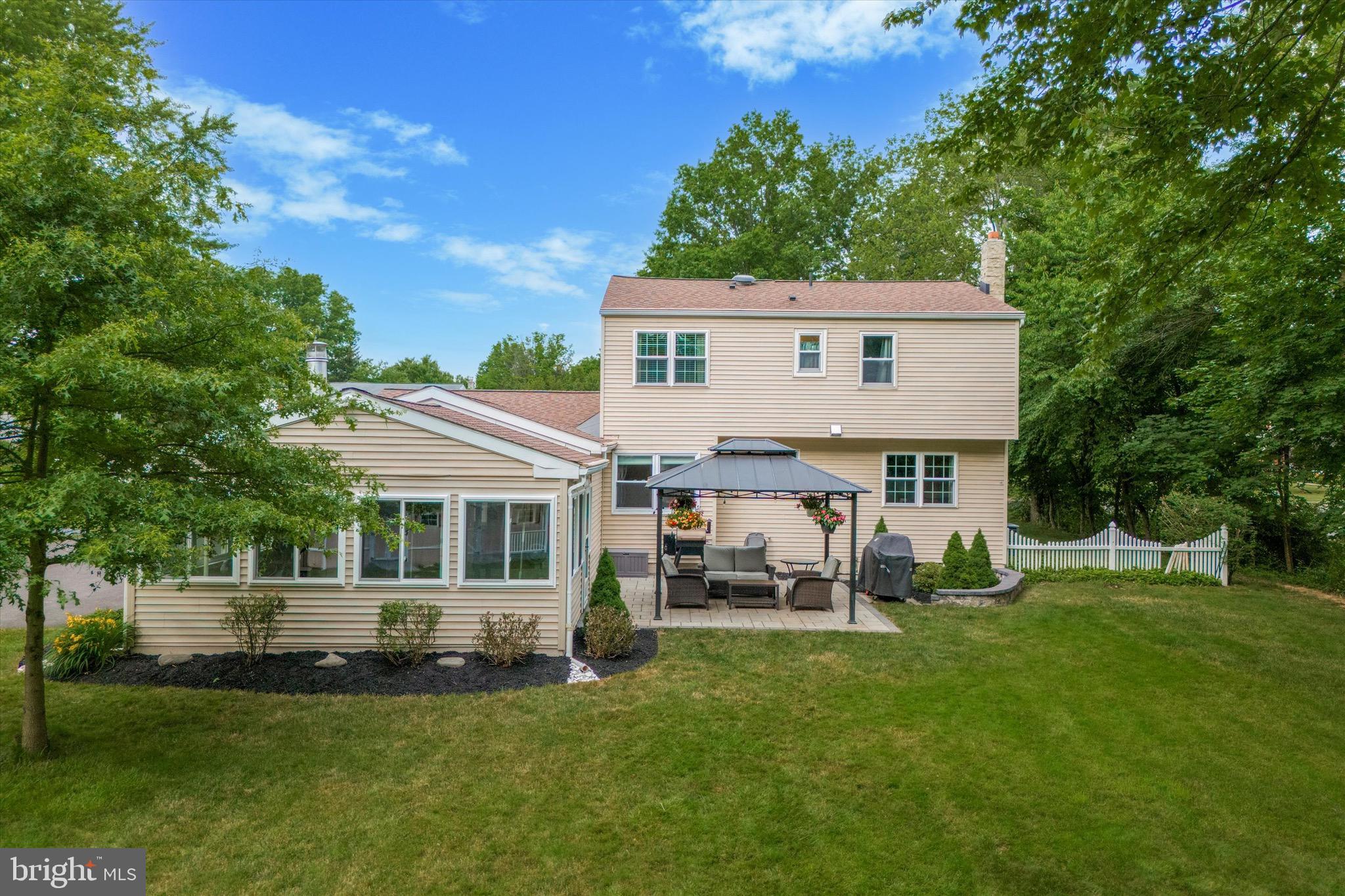 PELHAM GREEN - Residential