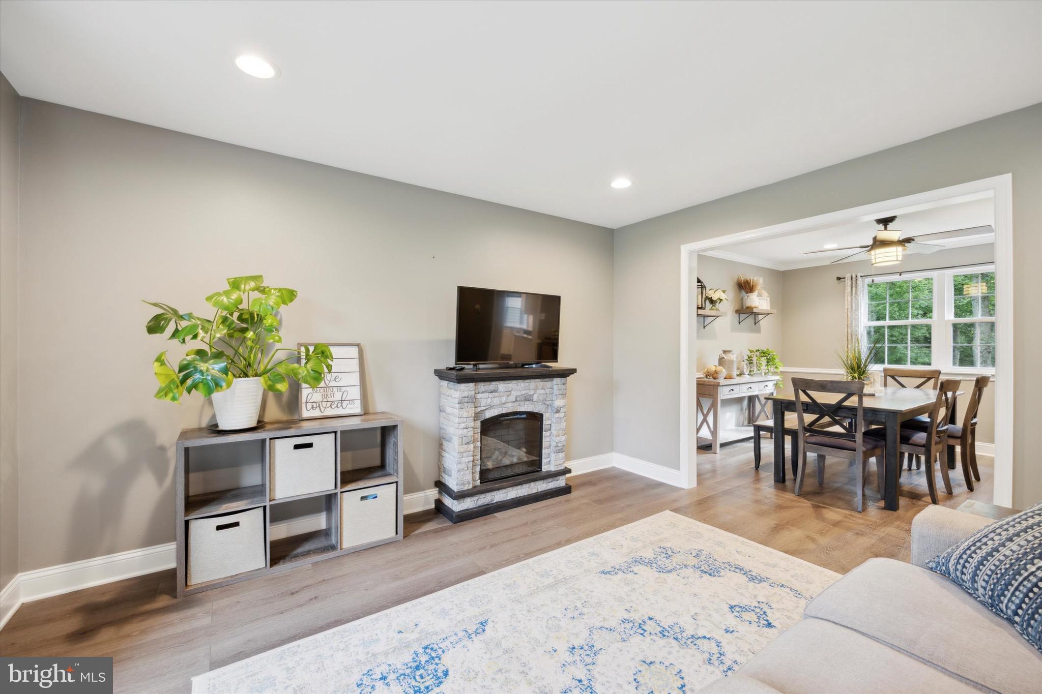 PELHAM GREEN - Residential