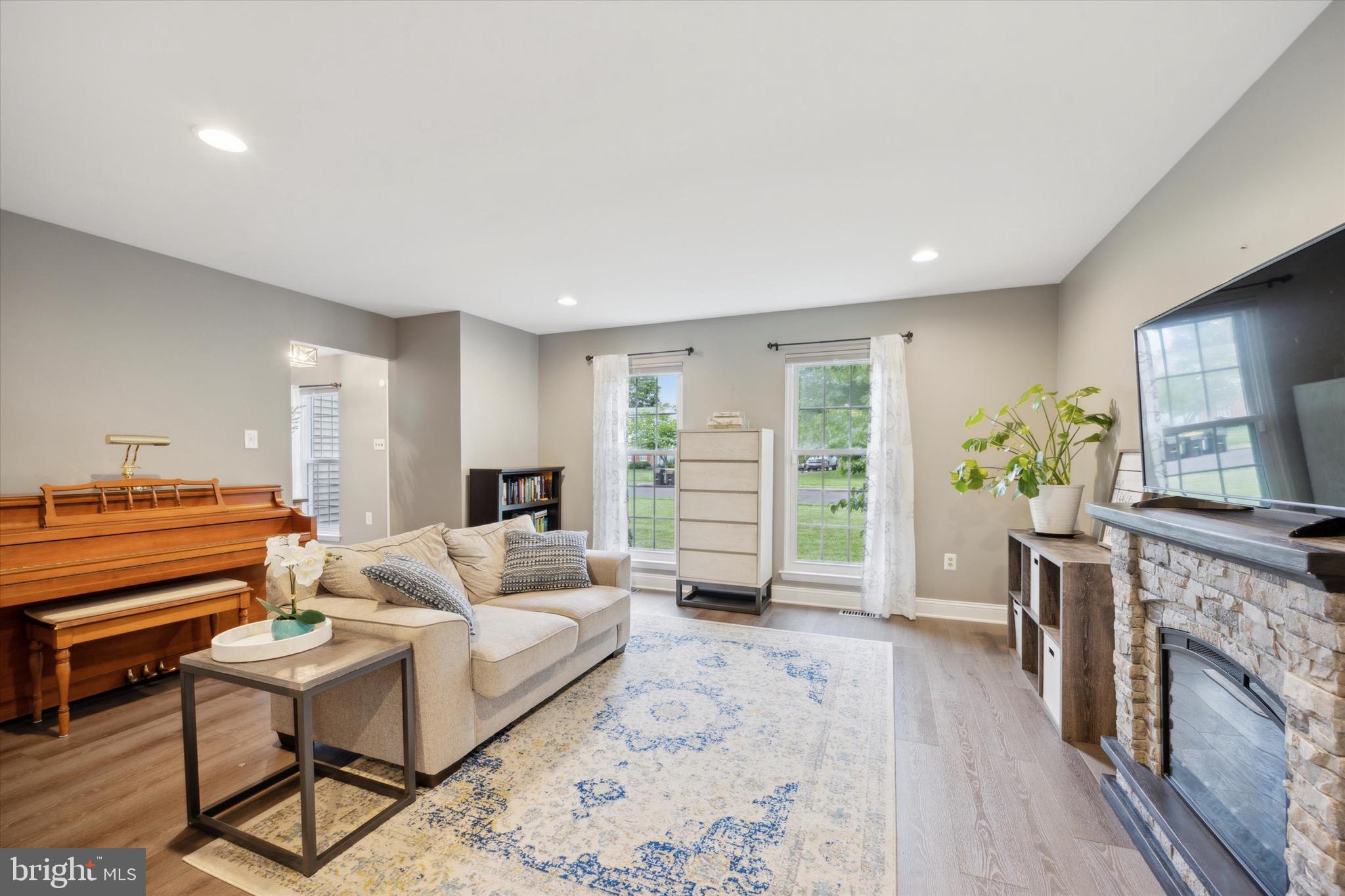 PELHAM GREEN - Residential