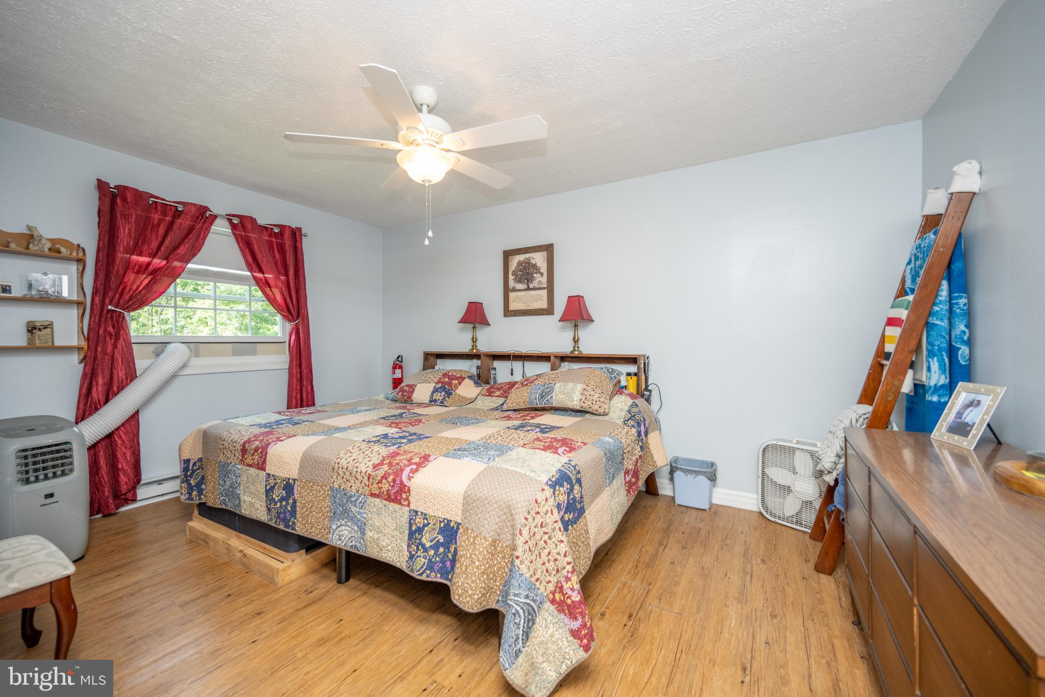 OAKLAND - Residential