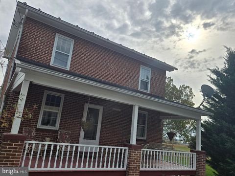 201 S BARBARA STREET MOUNT JOY PA 17552