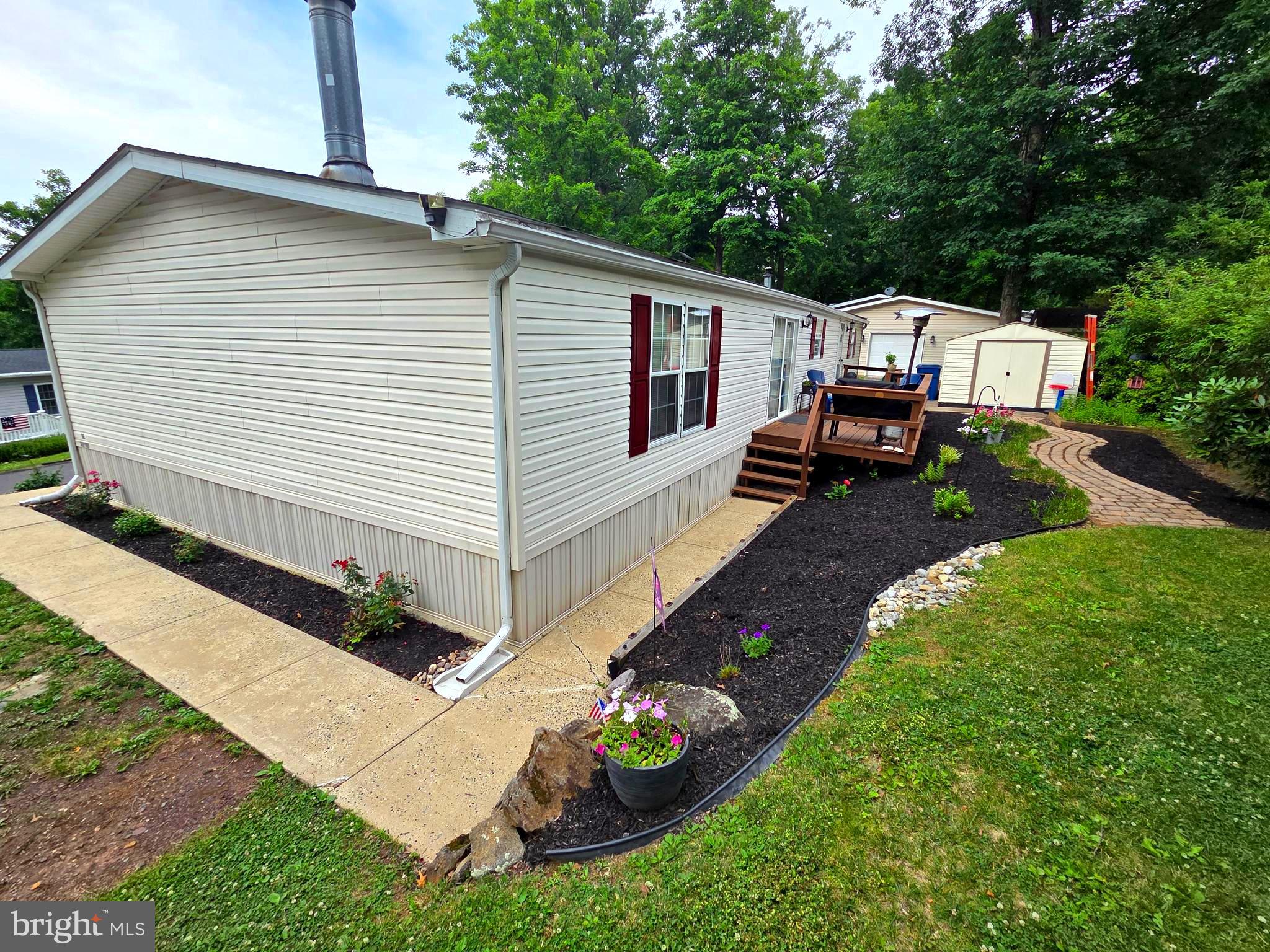 1 SHADYWOOD DRIVE
