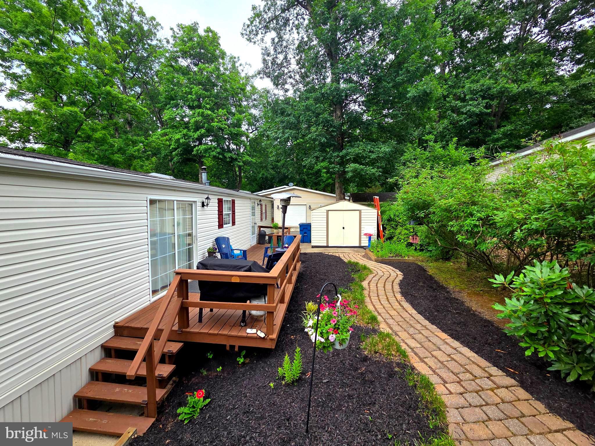 1 SHADYWOOD DRIVE