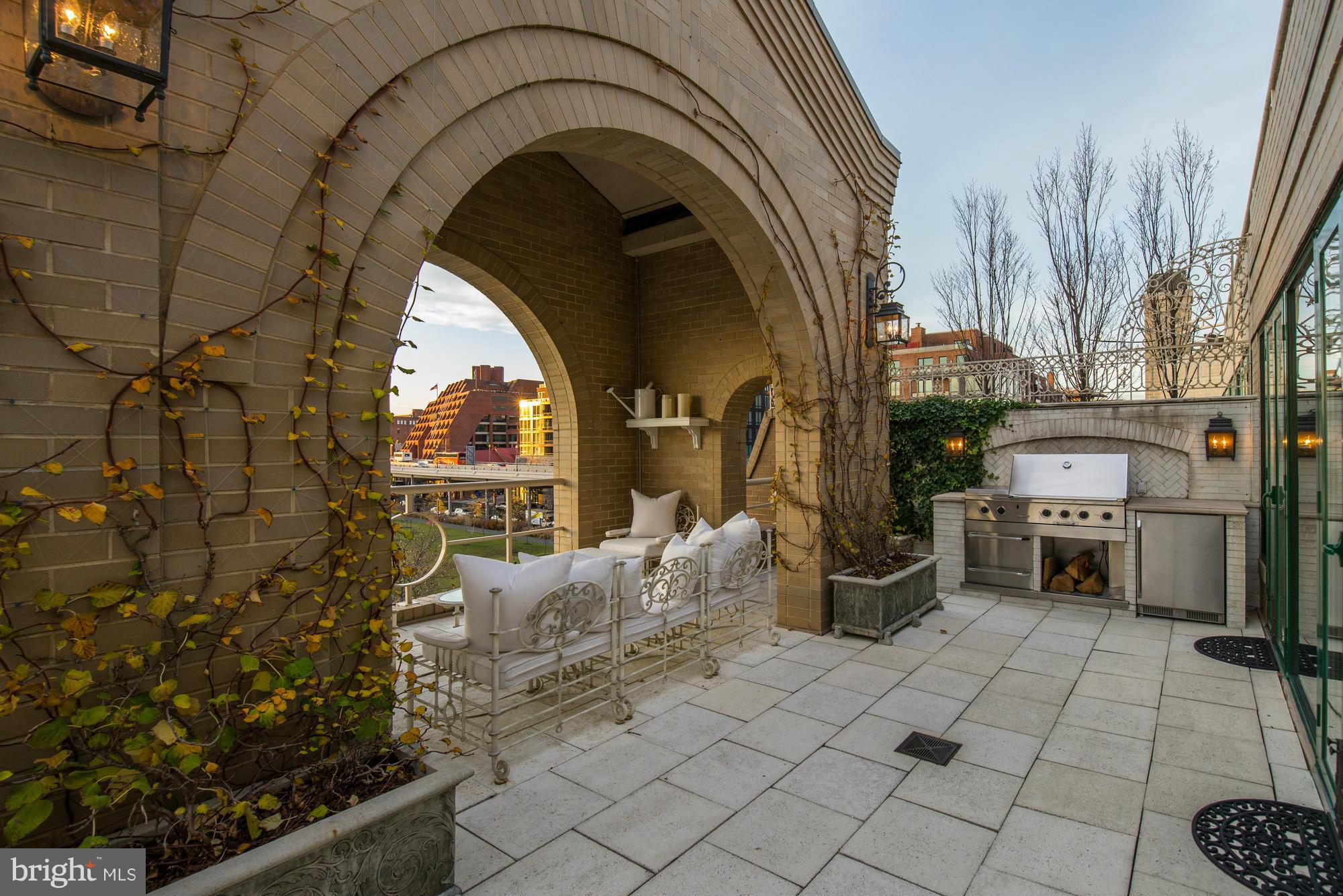 GEORGETOWN - Residential